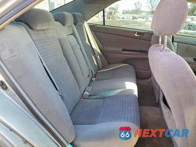 Zdjęcie 10 z 11 samochodu: 2005 TOYOTA CAMRY LE VIN:4T1BE32K75U546011 - miniatura