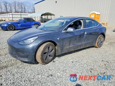 2018 TESLA MODEL 3 5YJ3E1EB1JF066543 - główne zdjęcie licytacji z USA - miniatura