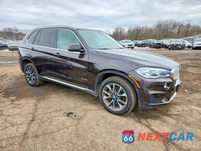 Czwarte zdjęcie samochodu z boku: 2015 BMW X5 XDRIVE35I VIN:5UXKR0C51F0P08223 - miniatura
