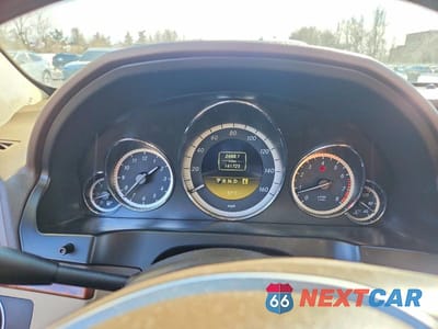 Zdjęcie 9 z 12 samochodu: 2012 MERCEDES-BENZ E 350 VIN:WDDKJ5KB6CF162336 - miniatura