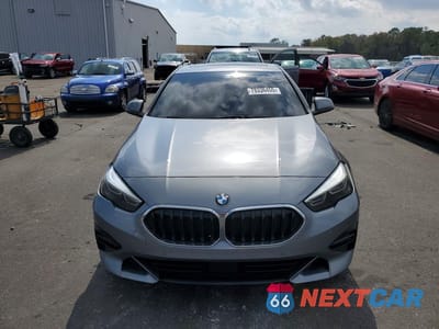 Piąte zdjęcie samochodu w środku: 2022 BMW 228I VIN:WBA53AK02N7K44454 - miniatura