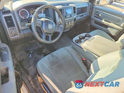 Zdjęcie 8 z 12 samochodu: 2017 RAM 1500 ST VIN:3C6JR6DT5HG675343 - miniatura