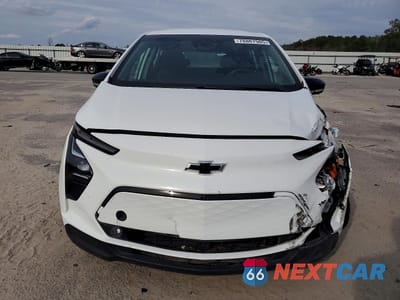 Piąte zdjęcie samochodu w środku: 2023 CHEVROLET BOLT EV 2LT VIN:1G1FX6S0XP4118266 - miniatura