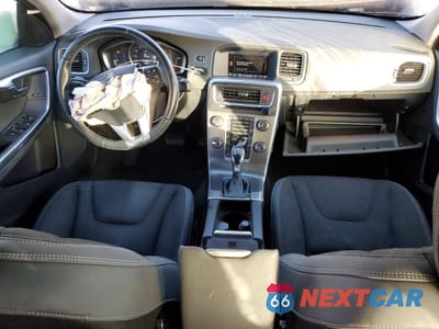 Zdjęcie 8 z 14 samochodu: 2015 VOLVO V60 VIN:YV1612SA4F1194568 - miniatura