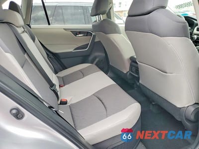 Zdjęcie 11 z 13 samochodu: 2025 TOYOTA RAV4 XLE VIN:JTMRWRFV9SD328719 - miniatura