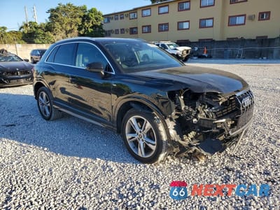 Czwarte zdjęcie samochodu z boku: 2022 AUDI Q3 PREMIUM PLUS S LINE 45 VIN:WA1EECF38N1033382 - miniatura