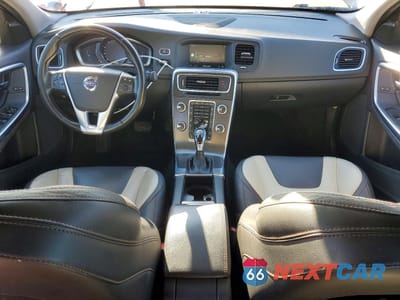 Zdjęcie 8 z 12 samochodu: 2016 VOLVO S60 CROSS COUNTRY T5 VIN:YV4612UM1G2000732 - miniatura