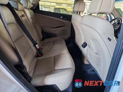 Zdjęcie 11 z 13 samochodu: 2017 HYUNDAI TUCSON SE PLUS VIN:KM8J3CA49HU464547 - miniatura