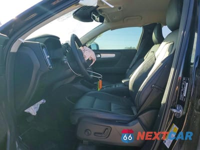 Zdjęcie 7 z 12 samochodu: 2022 VOLVO XC40 T5 MOMENTUM VIN:YV4162UK1N2759551 - miniatura