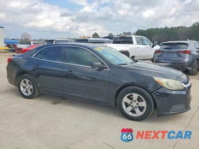 Czwarte zdjęcie samochodu z boku: 2015 CHEVROLET MALIBU LS VIN:1G11B5SL3FF155904 - miniatura