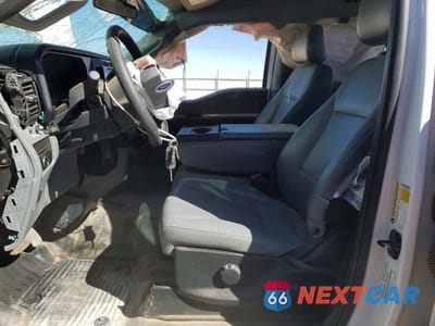 Zdjęcie 7 z 11 samochodu: 2024 FORD F350 SUPER DUTY VIN:1FT8W3BT4REC93721 - miniatura