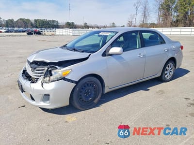 2013 TOYOTA COROLLA LE 5YFBU4EE3DP201654 - główne zdjęcie licytacji z USA - miniatura