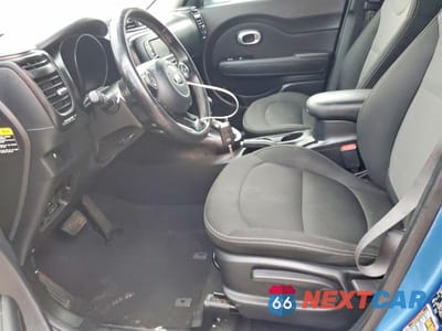 Zdjęcie 7 z 11 samochodu: 2017 KIA SOUL + VIN:KNDJP3A52H7440011 - miniatura