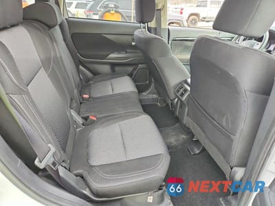 Zdjęcie 10 z 12 samochodu: 2020 MITSUBISHI OUTLANDER SE VIN:JA4AZ3A32LZ045035 - miniatura