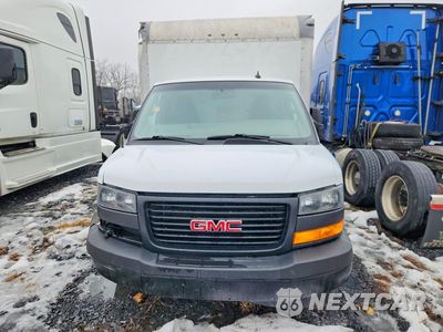 Piąte zdjęcie samochodu w środku: 2022 GMC G3500 VIN:7GZ37TC70NN007868 - miniatura