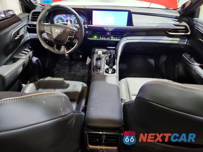 Zdjęcie 8 z 12 samochodu: 2024 TOYOTA CROWN XLE VIN:JTDAAAAF7R3027637 - miniatura