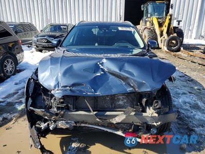 Piąte zdjęcie samochodu w środku: 2023 VOLVO XC60 ULTIMATE VIN:YV4062RA0P1197663 - miniatura