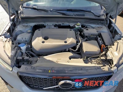 Zdjęcie 12 z 13 samochodu: 2025 VOLVO XC40 PLUS VIN:YV4L12UC7S2468886 - miniatura