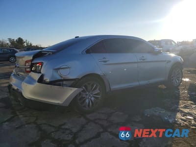 Trzecie zdjęcie samochodu z tyłu: 2018 FORD TAURUS LIMITED VIN:1FAHP2F80JG129538 - miniatura