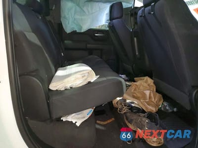 Zdjęcie 10 z 13 samochodu: 2019 CHEVROLET SILVERADO K1500 CUSTOM VIN:3GCUYBEF1KG102859 - miniatura