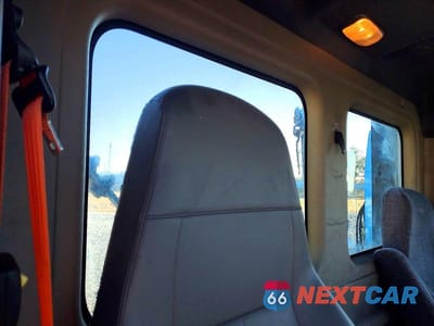 Zdjęcie 6 z 10 samochodu: 2016 FREIGHTLINER CASCADIA 125 SEMI TRUCK VIN:1FUBGEDV9GLHC5667 - miniatura