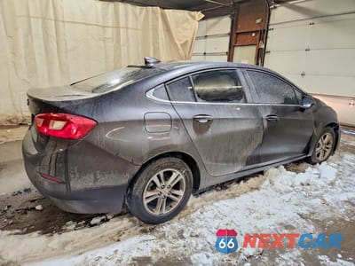 Trzecie zdjęcie samochodu z tyłu: 2017 CHEVROLET CRUZE LT VIN:1G1BE5SM3H7241893 - miniatura