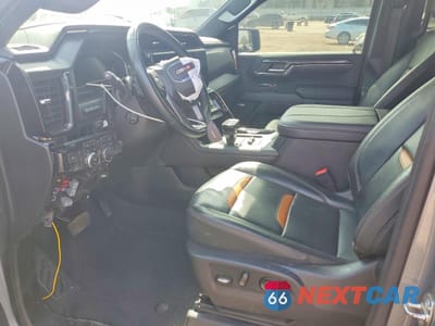 Zdjęcie 7 z 12 samochodu: 2024 GMC SIERRA K1500 AT4 VIN:3GTUUEE83RG203703 - miniatura