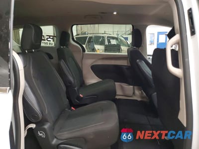 Zdjęcie 11 z 13 samochodu: 2023 CHRYSLER VOYAGER LX VIN:2C4RC1CG7PR525084 - miniatura