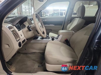 Zdjęcie 7 z 12 samochodu: 2010 MERCURY MARINER VIN:4M2CN8B76AKJ20263 - miniatura