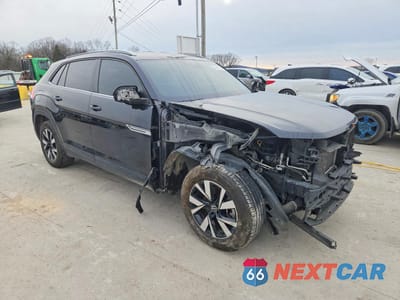 Czwarte zdjęcie samochodu z boku: 2021 VOLKSWAGEN ATLAS CROSS SPORT SE VIN:1V2DC2CA1MC229735 - miniatura