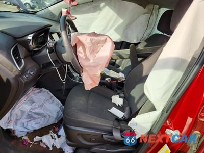 Zdjęcie 7 z 12 samochodu: 2021 CHEVROLET TRAX LS VIN:KL7CJKSB8MB317598 - miniatura