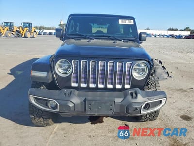 Piąte zdjęcie samochodu w środku: 2021 JEEP WRANGLER UNLIMITED SAHARA VIN:1C4HJXEG1MW739489 - miniatura