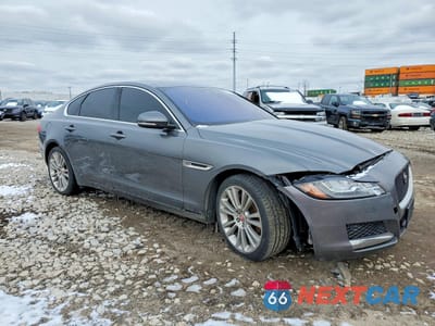 Czwarte zdjęcie samochodu z boku: 2018 JAGUAR XF PRESTIGE VIN:SAJBK4FX4JCY64694 - miniatura