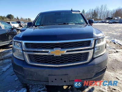 Piąte zdjęcie samochodu w środku: 2018 CHEVROLET SUBURBAN K1500 LT VIN:1GNSKHKC0JR214760 - miniatura