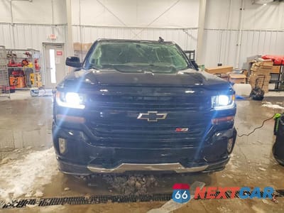 Piąte zdjęcie samochodu w środku: 2017 CHEVROLET SILVERADO K1500 LT VIN:3GCUKREC2HG103270 - miniatura