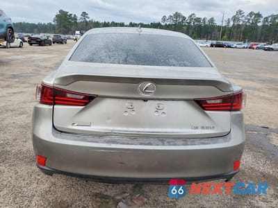 Zdjęcie 6 z 12 samochodu: 2016 LEXUS IS 350 VIN:JTHBE1D21G5023696 - miniatura
