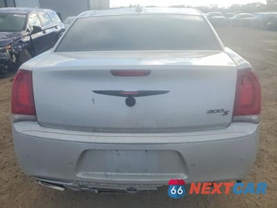 Zdjęcie 6 z 12 samochodu: 2021 CHRYSLER 300 S VIN:2C3CCABGXMH545598 - miniatura