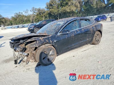 2018 TESLA MODEL 3 5YJ3E1EB7JF127958 - główne zdjęcie licytacji z USA - miniatura