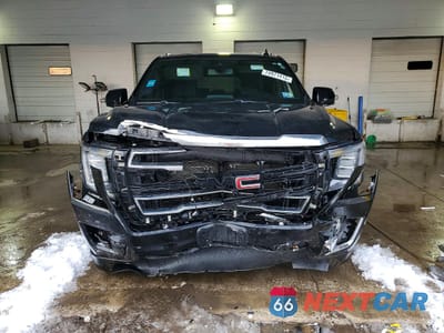 Piąte zdjęcie samochodu w środku: 2021 GMC YUKON XL K1500 SLT VIN:1GKS2GKD7MR140368 - miniatura