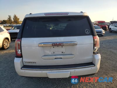 Zdjęcie 6 z 13 samochodu: 2018 GMC YUKON DENALI VIN:1GKS2CKJ6JR193850 - miniatura