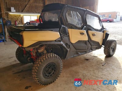 Trzecie zdjęcie samochodu z tyłu: 2023 CAN-AM COMMANDER MAX XT 1000R VIN:3JBACAX40PE001678 - miniatura
