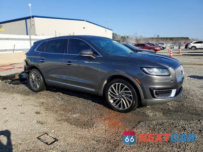 Czwarte zdjęcie samochodu z boku: 2019 LINCOLN NAUTILUS RESERVE VIN:2LMPJ6L92KBL53589 - miniatura