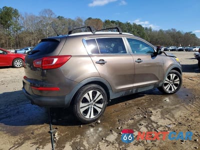 Trzecie zdjęcie samochodu z tyłu: 2013 KIA SPORTAGE EX VIN:KNDPC3A24D7433129 - miniatura