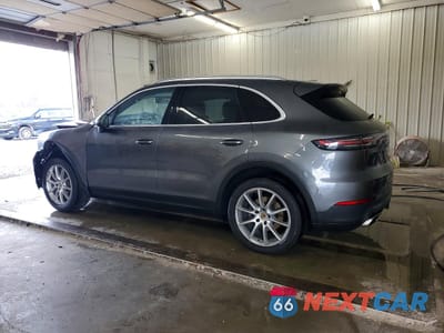 Drugie zdjęcie samochodu z przodu: 2019 PORSCHE CAYENNE VIN:WP1AA2AY5KDA17372 - miniatura
