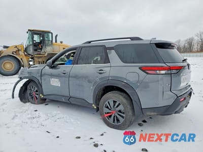 Drugie zdjęcie samochodu z przodu: 2022 NISSAN PATHFINDER SV 4WD VIN:5N1DR3BD8NC239595 - miniatura