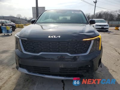 Piąte zdjęcie samochodu w środku: 2025 KIA SORENTO LX VIN:5XYRG4JC2SG396707 - miniatura