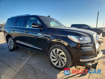 Czwarte zdjęcie samochodu z boku: 2024 LINCOLN NAVIGATOR RESERVE VIN:5LMJJ2LG6REL02715 - miniatura