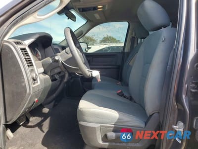 Zdjęcie 7 z 12 samochodu: 2018 RAM 1500 ST VIN:1C6RR6FT2JS280521 - miniatura