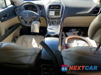 Zdjęcie 8 z 13 samochodu: 2016 LINCOLN MKX RESERVE VIN:2LMTJ6LP1GBL49876 - miniatura