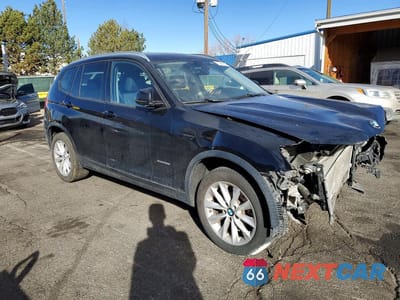 Czwarte zdjęcie samochodu z boku: 2016 BMW X3 XDRIVE28I VIN:5UXWX9C54G0D86340 - miniatura